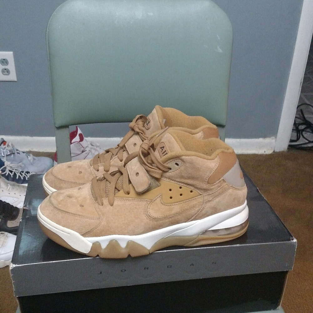 Nike Air Force Max Barkley **firm*